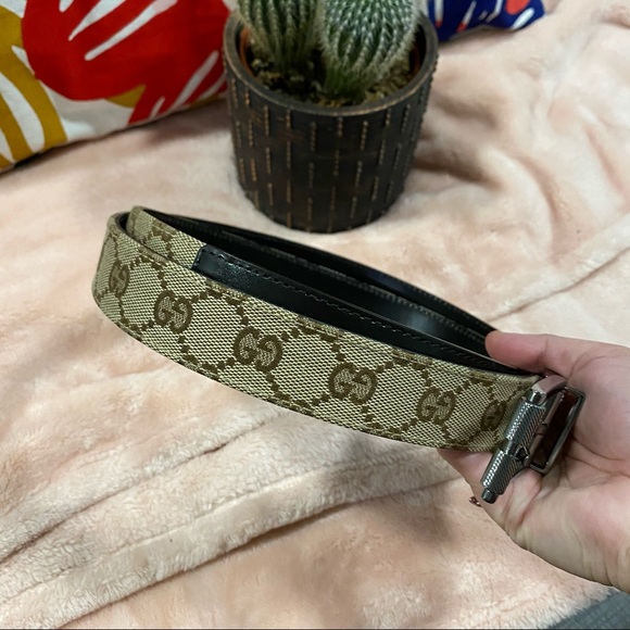 LIKE NEW - GUCCI Belt GG Supreme Size 110/44 - Picture 4 of 8